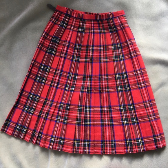 Vintage Scottish Kilt Skirt by Moffat Weavers - Picture 3 of 12
